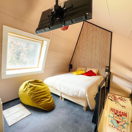 Capsule Lotus-Balneo-Sauna-Billard-Nintendo Hastiere-par-dela Exterior foto