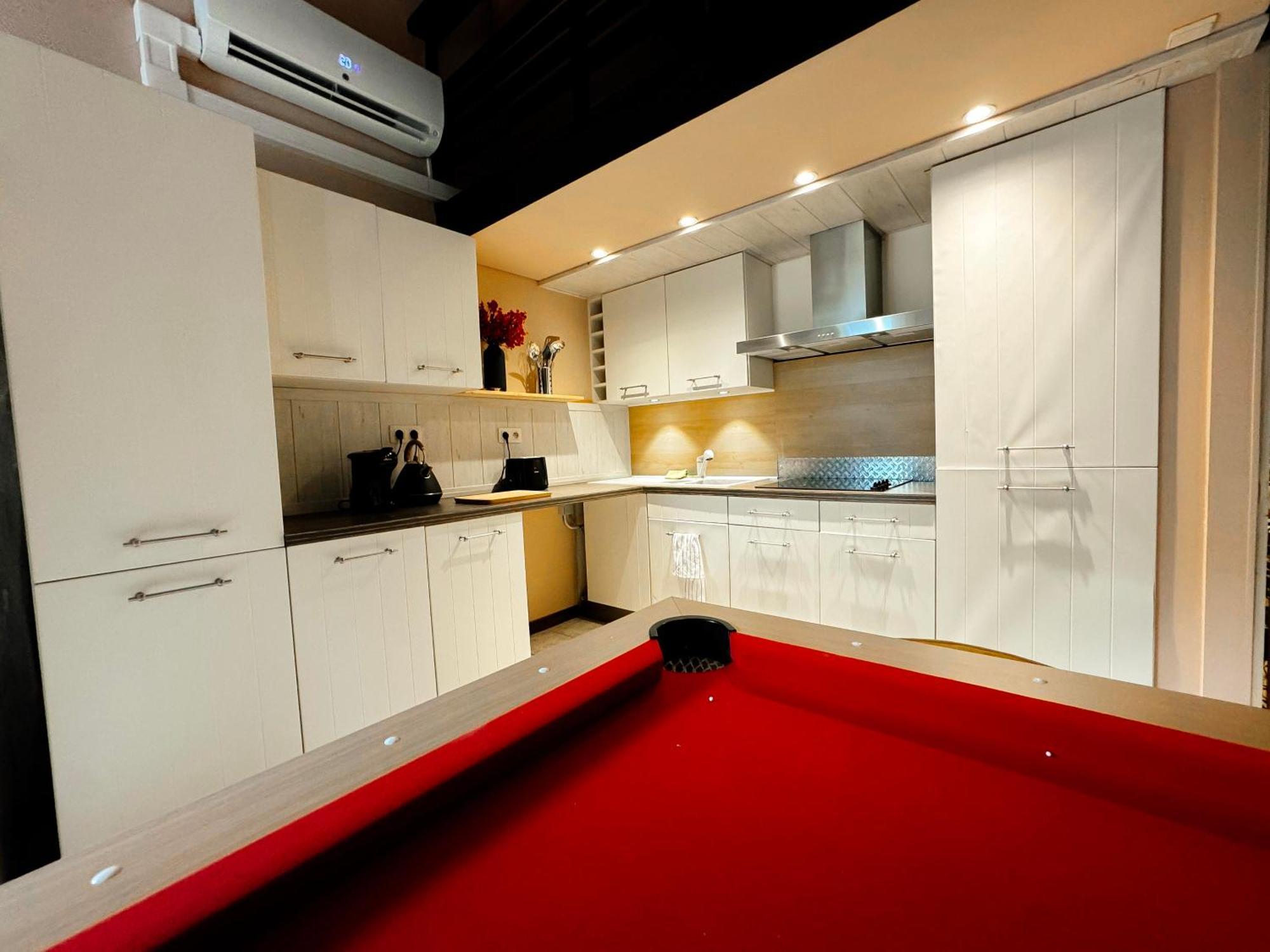 Capsule Lotus-Balneo-Sauna-Billard-Nintendo Hastiere-par-dela Exterior foto