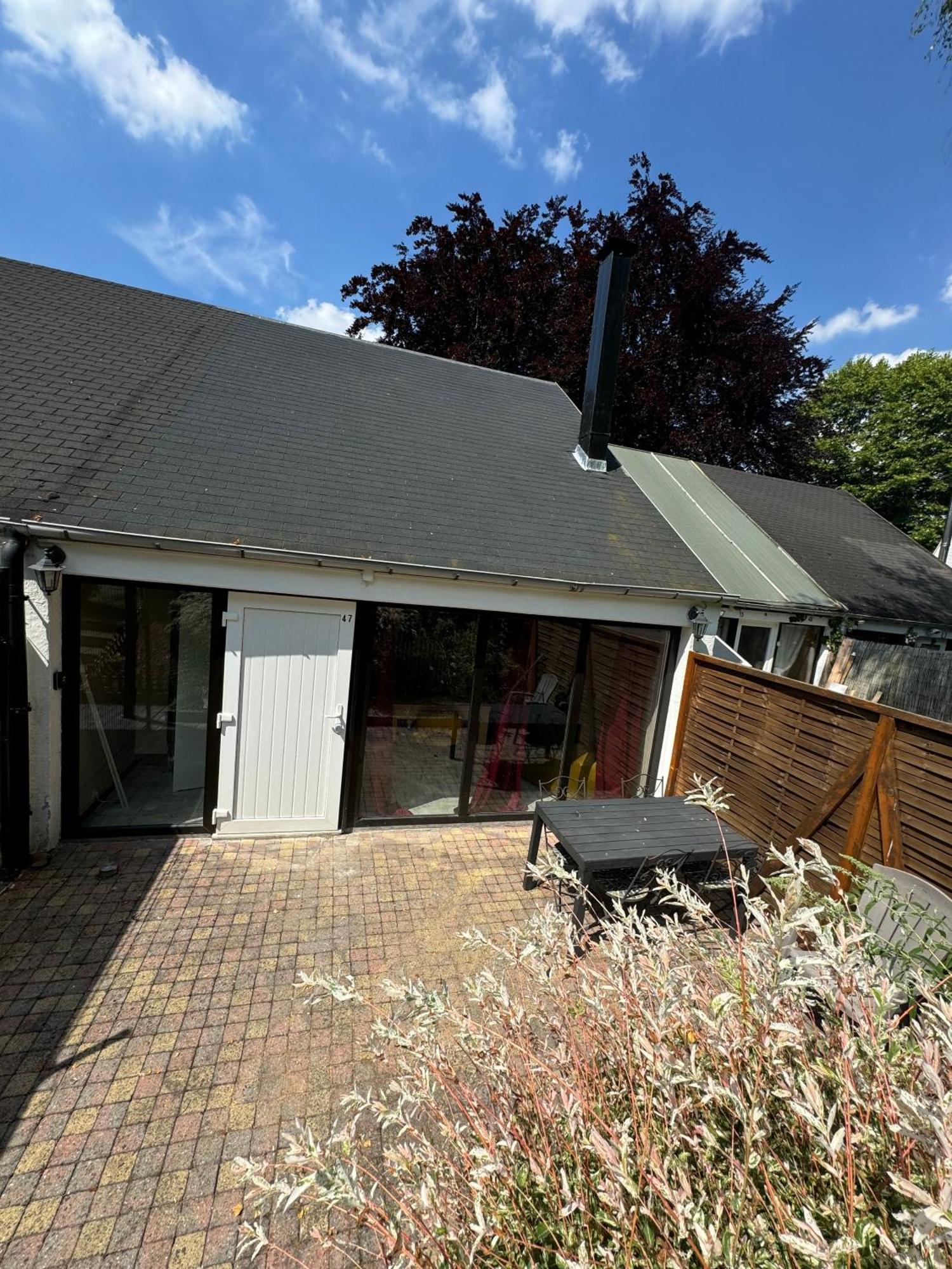 Capsule Lotus-Balneo-Sauna-Billard-Nintendo Hastiere-par-dela Exterior foto